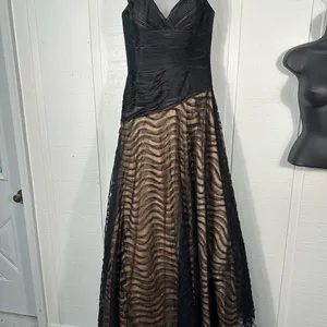 Jovani Black Sleeveless Beaded Formal Dress Size 8 EUC thumbnail 2