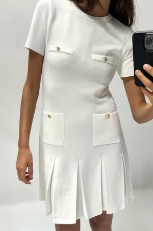NWT  White BOX PLEAT MINI DRESS. Size Medium thumbnail 1