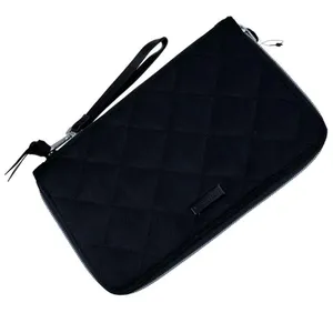 Vera Bradley RFID Wrestlet Bag NWT thumbnail 1
