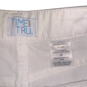 NWT Time and Tru Pure White Denim Women's Jeans Shorts Fringe 4” Inseam thumbnail 5