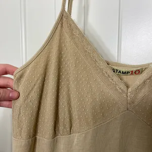 EUC Vintage Stamp‎ 10 women’s tan lace tied waist adjustable strap tank top XL thumbnail 2