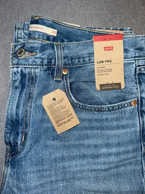 Levi’s Low Pro Straight Jeans thumbnail 4