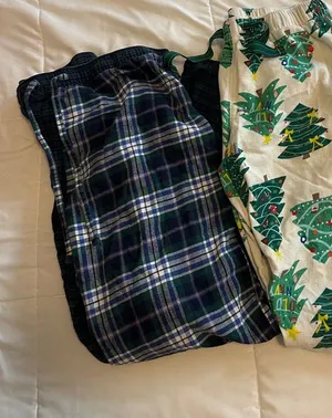 Gap GapBody Green & Navy Plaid Flannel pants thumbnail 1