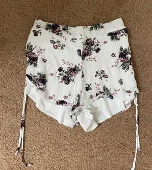 Shorts thumbnail 1