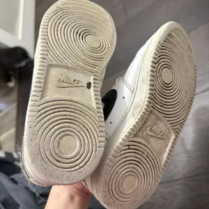 Nike Women’s 8 Court Vision Low Top Sneakers thumbnail 5