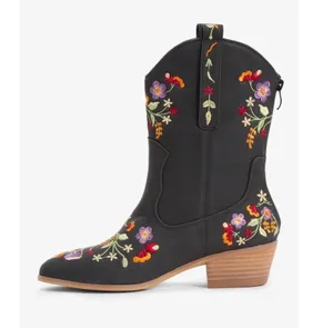 ComfortView The Irma Wide Calf Western Boots thumbnail 2