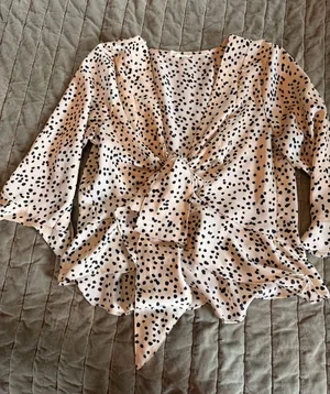 Easel blouse leopard print thumbnail 1