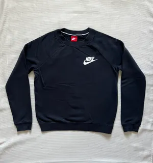 Nike Crew Neck Sweatshirt thumbnail 1