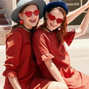 Heart Shaped Sunglasses Red thumbnail 3