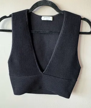 Babaton Aritzia Women’s Black Sculpt Knit Ribbed Plunging V Neck Tank Size Small thumbnail 1