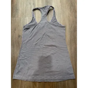 Lululemon Racerback Tank‎ Top Grey White Striped Activewear Womens Size 4 thumbnail 3