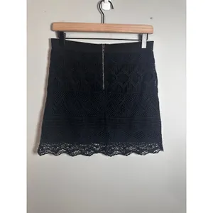 American Eagle Black Crochet Lace Mini‎ Skirt Boho Festival Zipper Back Size 2 thumbnail 3