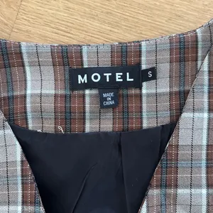 Motel Rocks X Olivia Neill Hondra Trousers & Vistana Vest Checks Size S Brown Gray thumbnail 4