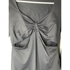 Abercrombie & Fitch black long-sleeve twist-front cutout bodysuit L Soft stretch thumbnail 3