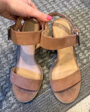 4 inch Muave heels Brown Size 7 thumbnail 4