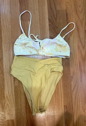 Aerie Yellow Floral Bikini Set High Waisted Crossover Cheeky Bottoms Small S P‎ thumbnail 1