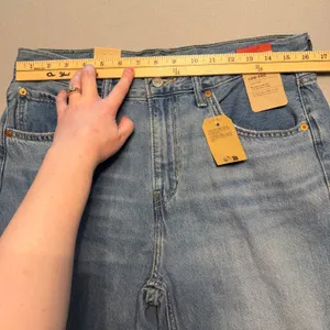 Levis Low Pro Straight Jeans Light Wash Denim High Rise Women Size 30 thumbnail 7