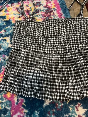 Superdown Smocked Gingham Tie-Strap Crop Top - Black/White thumbnail 7