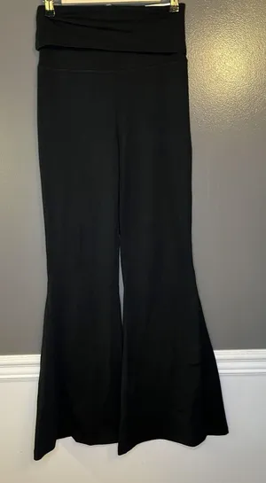 OFFLINE By Aerie Leggings Womens Medium Black Foldover Hi Rise Flare Yoga Pants thumbnail 1