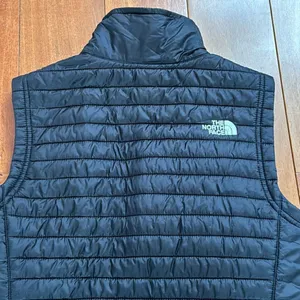The‎ North Face Lightweight black Puffer Vest Size S thumbnail 4
