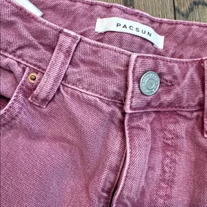 PacSun Women's 90’s Boyfriend Jeans thumbnail 2