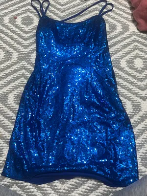 homecoming dress Size 2 thumbnail 1
