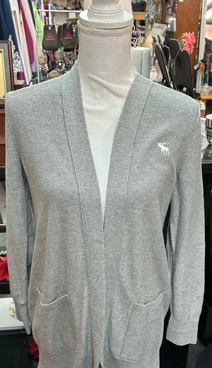 Abercrombie & Fitch sz medium gray top thumbnail 1