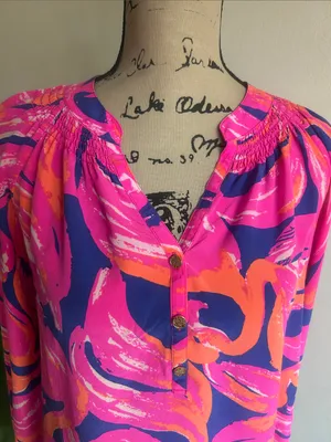 Lilly Pulitzer Elsa Plume Blume Flamingo Silk Long Sleeve Blouse Size Medium thumbnail 5