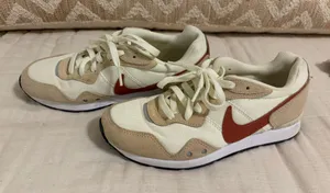 Nike Shoes Women’s thumbnail 1