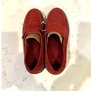 Anne Klein Emmylou Lug Sole Loafers suede maroon size 7 office everyday casual thumbnail 6
