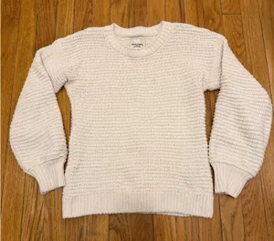Abercrombie White Sweater thumbnail 1