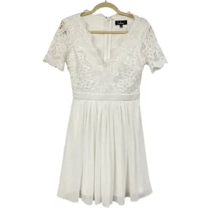 Lulus White Lace Short Sleeve Fit & Flare Mini Dress Womens S Bridal Formal thumbnail 2
