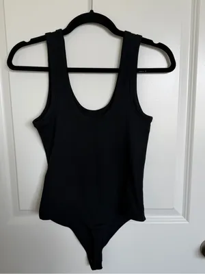 NWOT Nuuds Seamless Scoop Tank Bodysuit Small thumbnail 4