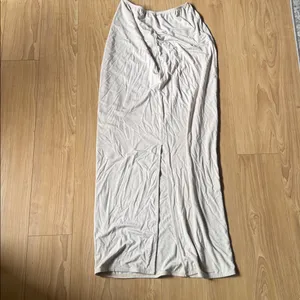 TROIS Skirt Size undefined thumbnail 3