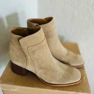 Lucky Brand Lilka Suede Bootie, Block Heel Size 7, Dune‎ Light Brown, NWT thumbnail 11