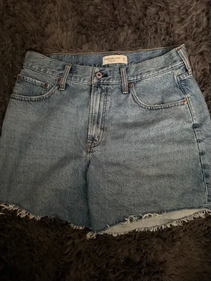 Abercrombie Jean Shorts Mom thumbnail 1