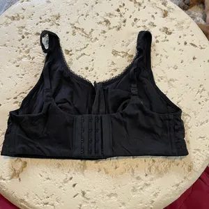 Victoria's Secret Lace Bra thumbnail 2