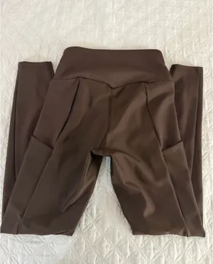 Alo Leggings thumbnail 4