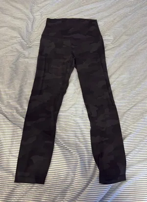 Lululemon Camo Leggings Align thumbnail 1