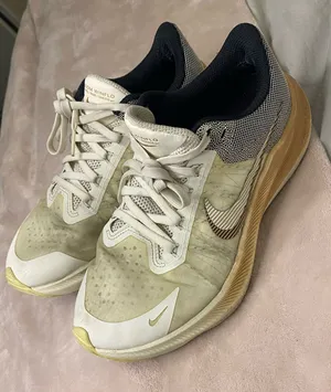 Nike Womens Winflo 8 Premium Sail Metallic Copper Coin Shoes Size 6 thumbnail 1