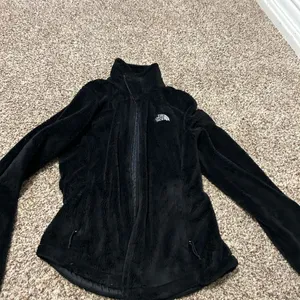 black north face fuzzy jacket thumbnail 1