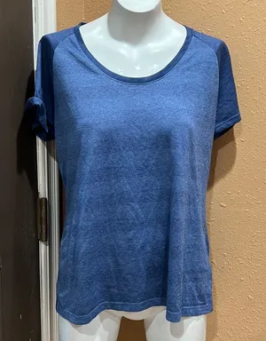 The north face blue short sleeve T-shirt thumbnail 1