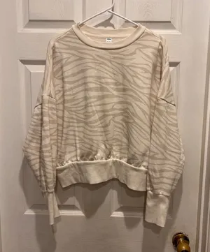 Old Navy Womens Cream Zebra Print Drop Shoulder Fleece Sweatshirt L‎ Athleisure thumbnail 1