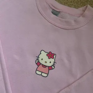 Hello Kitty pink  crewneck thumbnail 2