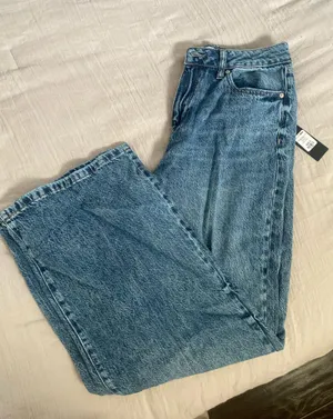 FashioNova Solange Baggy Wide Leg Jeans - Medium Wash thumbnail 5