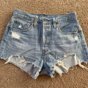 Levi’s 501 Shorts thumbnail 1