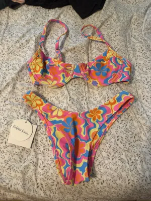 Kulani Kinis Bikini Set thumbnail 1