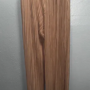 Papermoon Tan Pleated‎ Trousers thumbnail 3