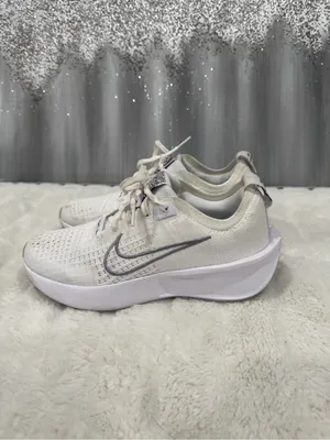 Nike Interact Run White Metallic Silver thumbnail 3