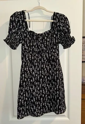 Dress thumbnail 1